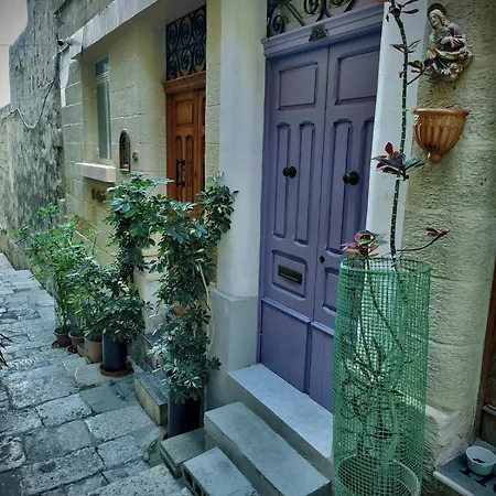 The Wanderlust Haven Daire Birgu