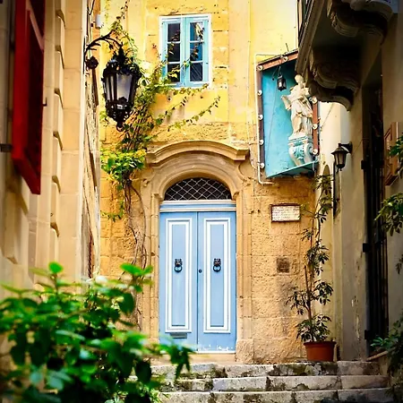 The Wanderlust Haven Daire *