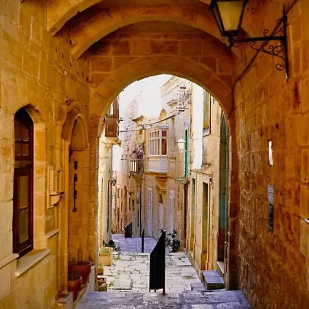 The Wanderlust Haven Apartment Birgu